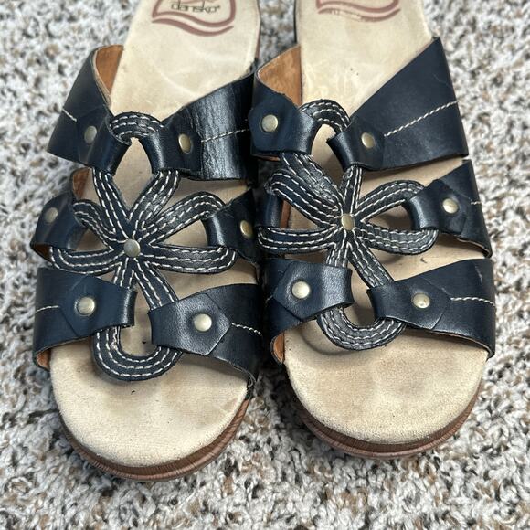 DANSKO Serena Floral Laser Cut Black Leather Heeled Sandals Clogs Women's Size 9 - Picture 4 of 9